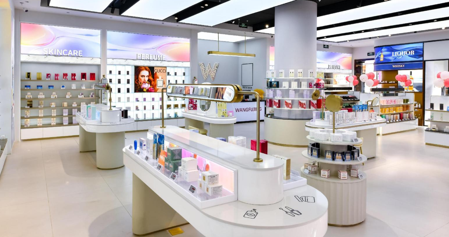 王府井全球购跨境体验店北京燕莎奥莱店